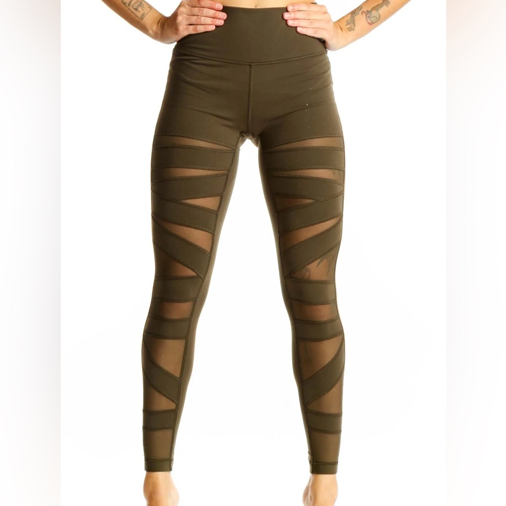 Lululemon mesh panel leggings